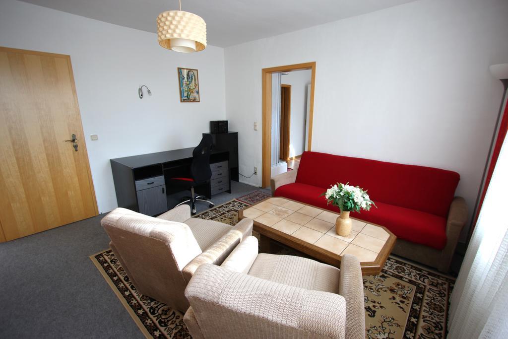 Karin'S Behagliche Ferienwohnung Benshausen Zewnętrze zdjęcie