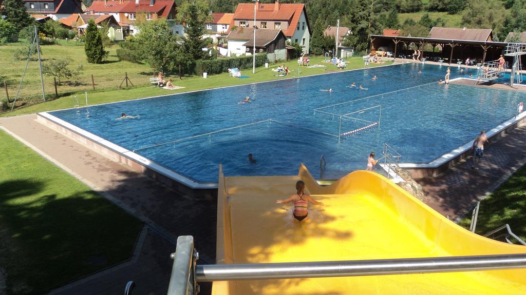 Karin'S Behagliche Ferienwohnung Benshausen Zewnętrze zdjęcie
